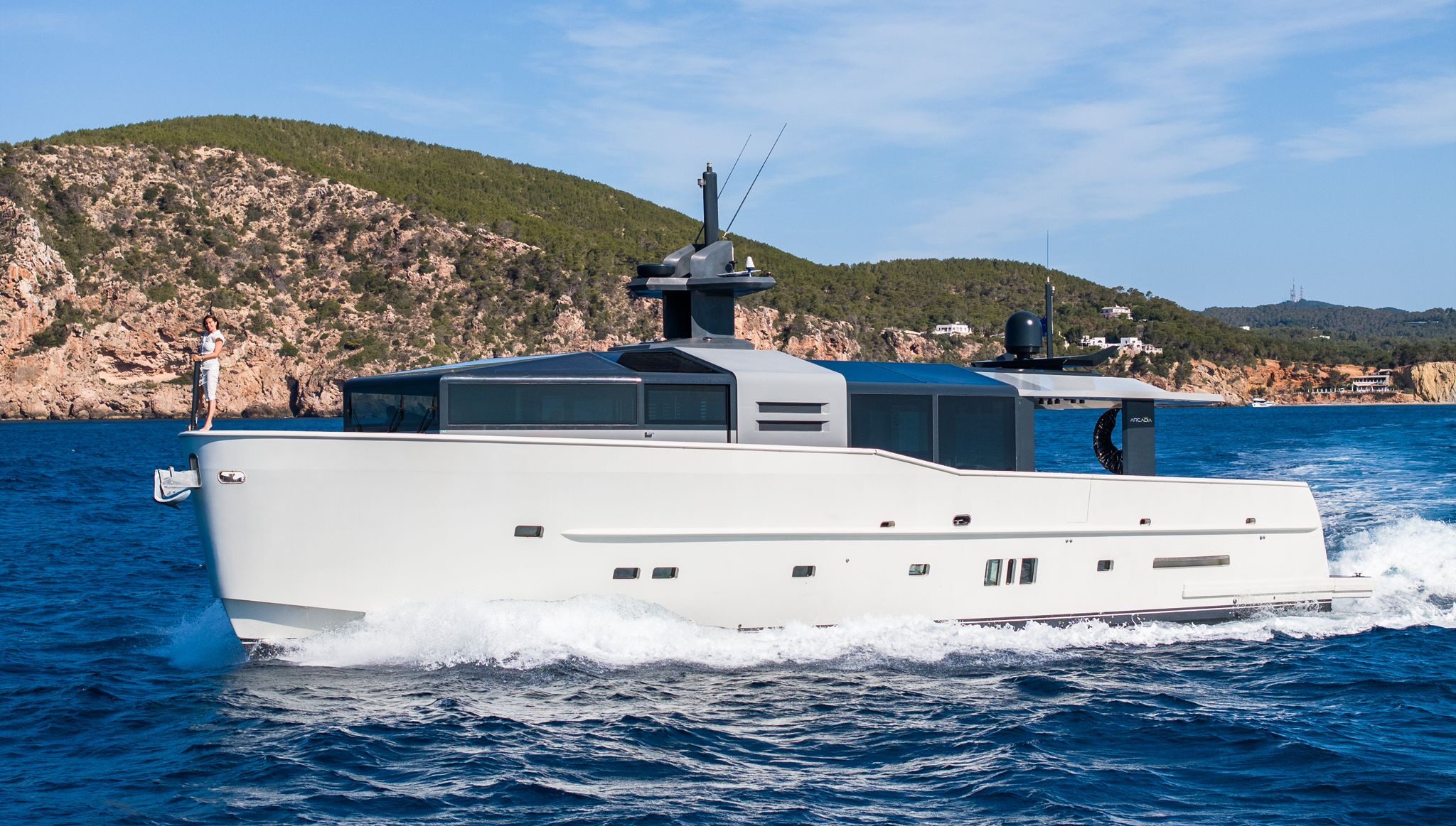arcadia 85 eternity 44 casco b